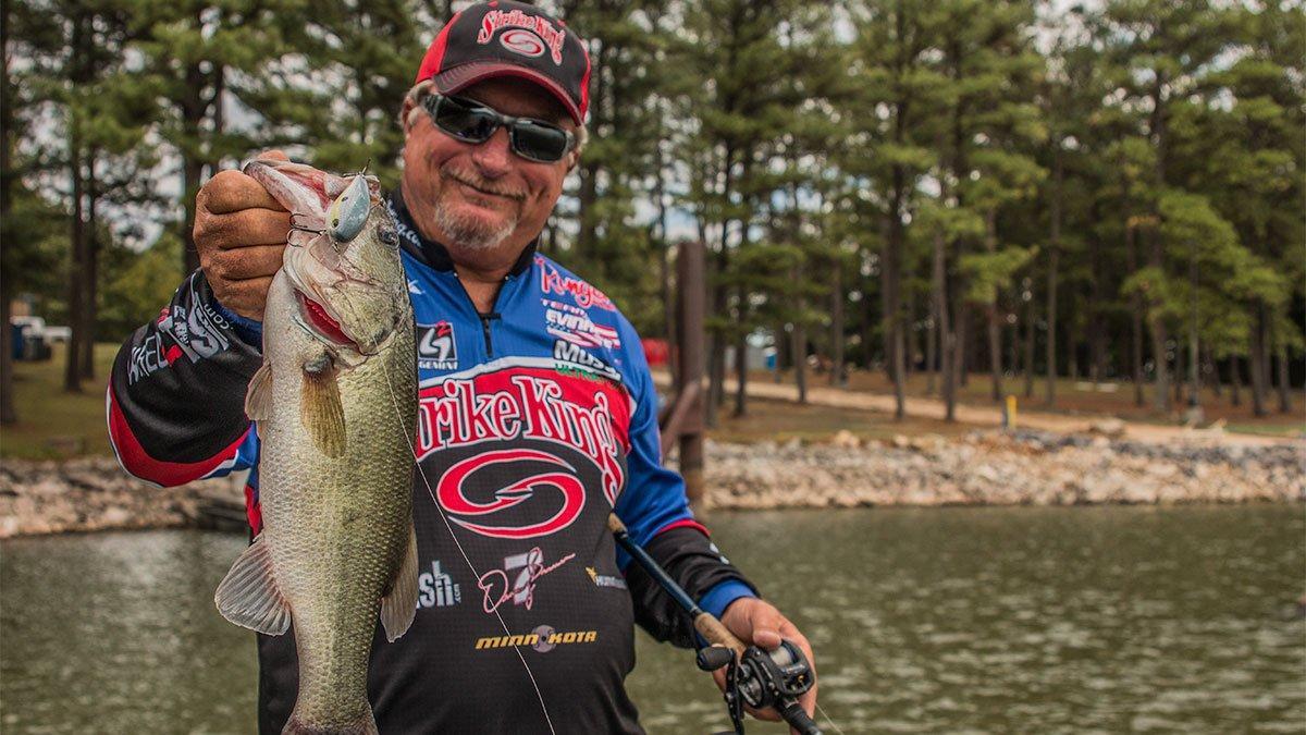 How to Catch Post-Spawn Bass with Squarebills - Wired2Fish