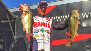 Bolton Leads FLW Tour on Kentucky Lake