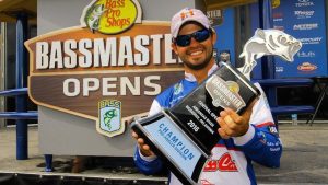 Hamilton Wins 2016 Arkansas River BASS Open