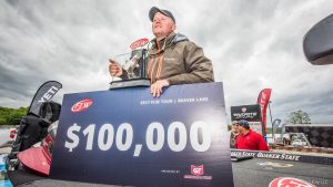 McCombs Wins Beaver Lake FLW Tour Event