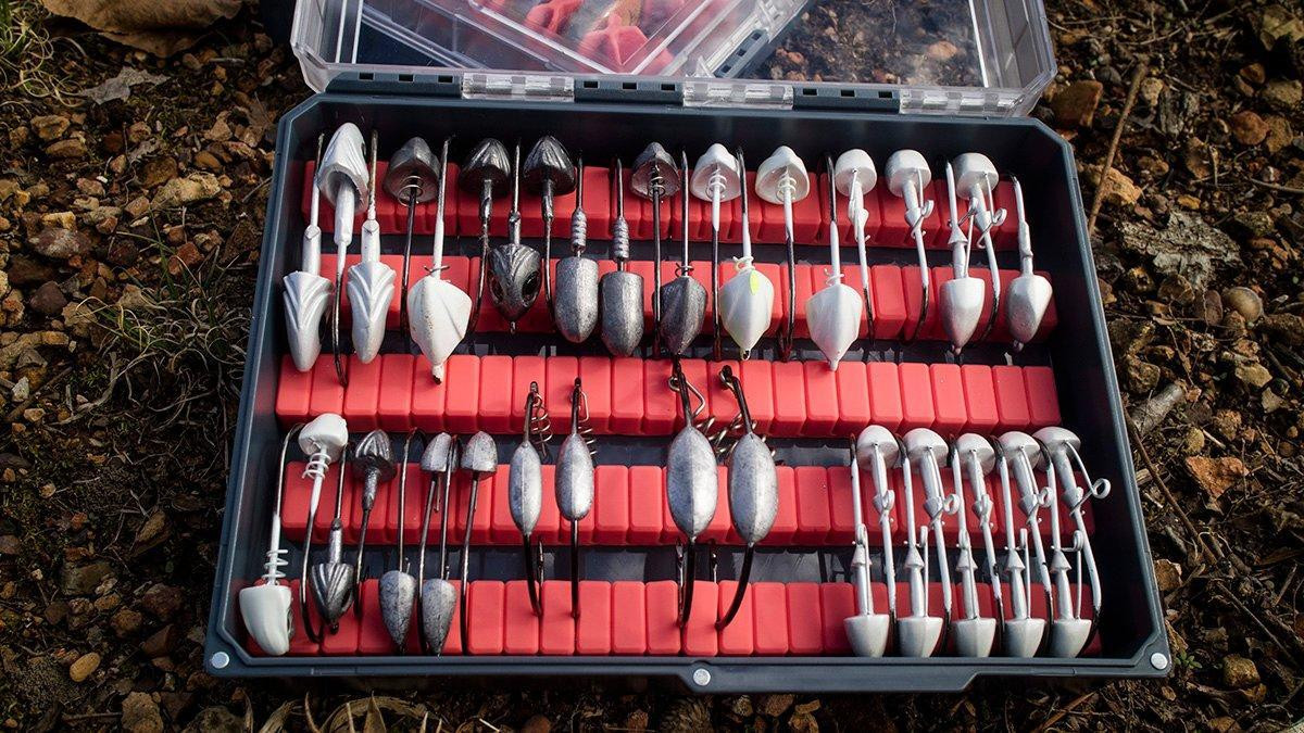 Plastic Carp Fishing Box Large Capacity with Pins Fishing Lures