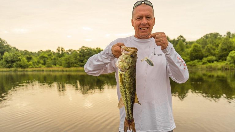 What to Fish on Small Lakes for Bass in the Summer