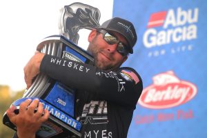 Livesay Wins 2020 Bassmaster Elite Series on Chickamauga