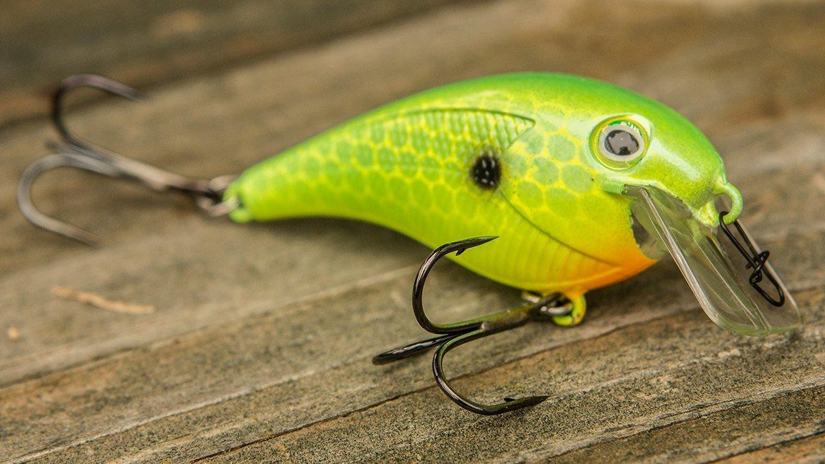 LED Flashing Crankbait, Crankbaits for Bass Fishing, Fishing Lures  Underwater Bait Electronic Lures with Treble Hook Fishing Tackle  Accessories