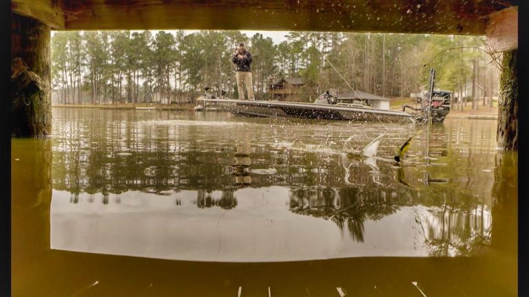 How to Skip Bladed Jigs Under Boat Docks