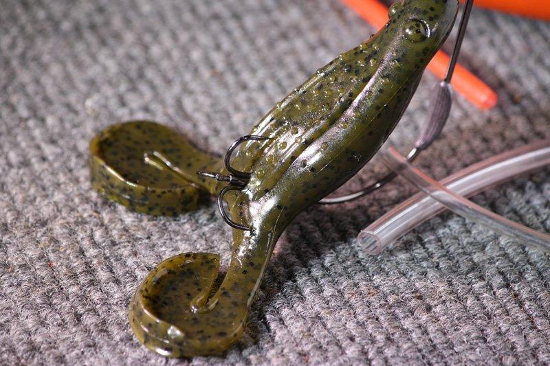 How to Make a Stinger Hook for Soft-Plastic Toads - Wired2Fish