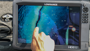 Benefits of Lowrance StructureScan Overlay