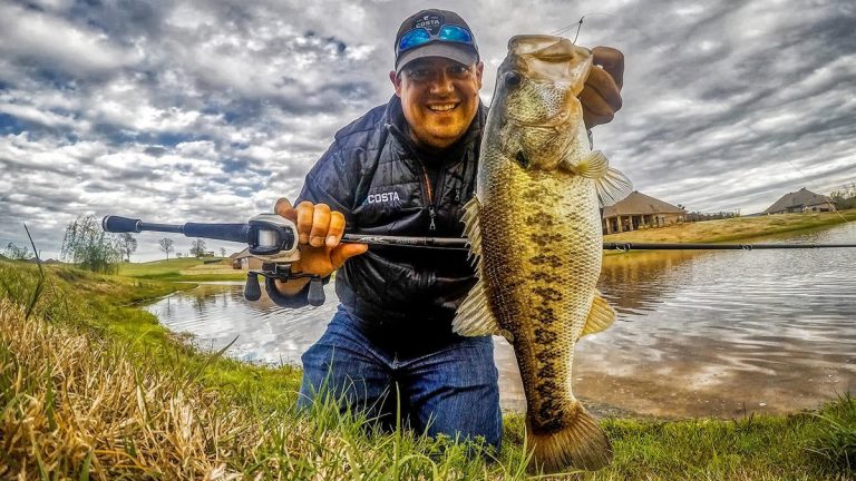 5 Tips to Help Anglers Map Out a Lake from the Bank