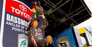 Swindle Signs with Buckeye Lures