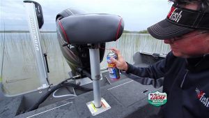 How to Lubricate Boat and Fishing Tackle