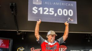 Deakins Wins 2017 BFL All-American