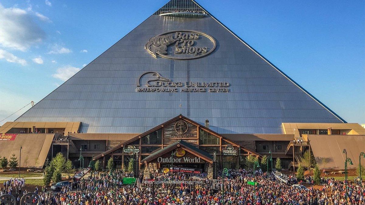 Lookout at the Bass Pro Shops at the Pyramid in Memphis, TN. Photo by Allen  Gillespie