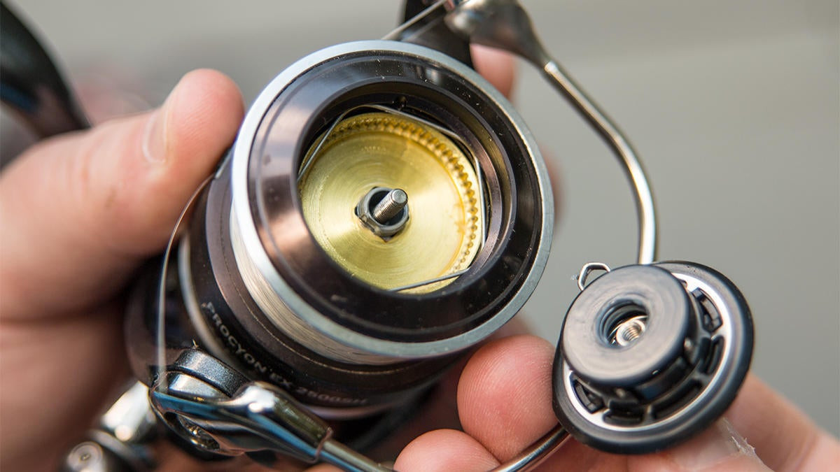 3 Hacks to Spool a Fishing Reel By Yourself - Wired2Fish