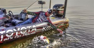 4 Tips for Better Fishing in Calm Waters