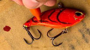 Change Fishing Lure Colors on the Fly