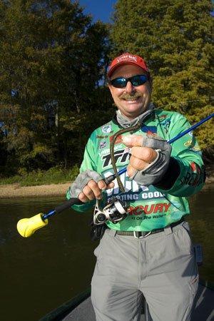 Summertime Finesse Fishing with Shaw Grigsby - Wired2Fish