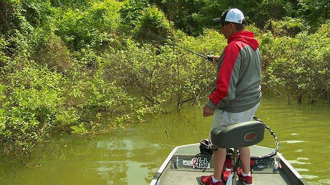 Why You Need Flipping Skills in Bass Fishing