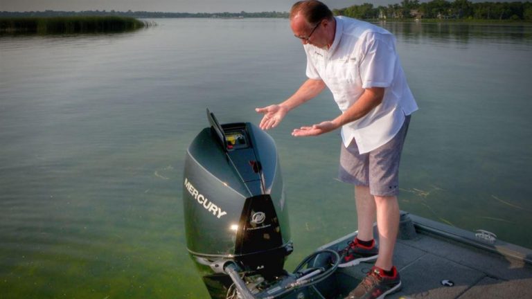 A Look at the New Mercury FourStroke – Easy Access Maintenance