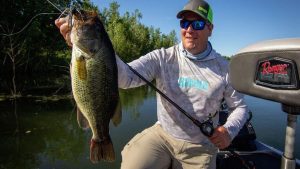 Mastering a 2-Pronged Crankbait and Jig Strategy for Bass