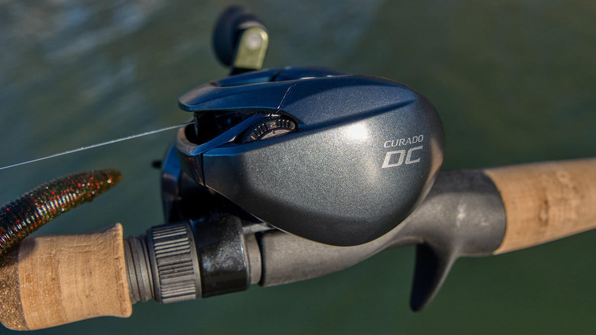 Shimano CURADO DC, LowProfile Baitcasting Freshwater Fishing Reel 150 - Right  Hand - High Gear
