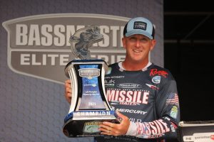 Schmitt Wins 2021 Elite Series Event on Lake Champlain