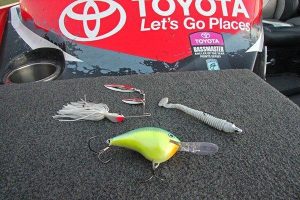 How Iaconelli Catches Autumn Bass