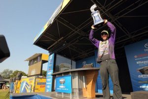 Martens Wins Elite Series on Chesapeake Bay