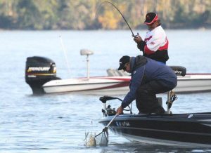 Elias Catches 100 Pounds on Alabama Rig on Guntersville