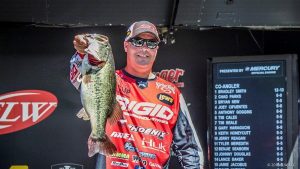 Knight Leads FLW Tour on Kentucky Lake