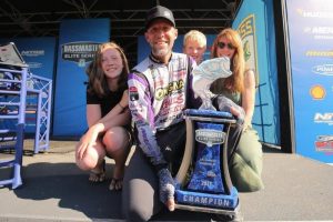 Martens Wins 2017 Elite Series on Champlain with Record Comeback