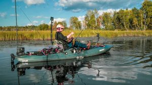 Spinnerbait Basics for Bass in Lily Pads | Summer to Fall Transition