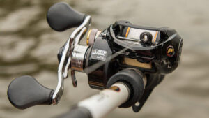 New Lews Fishing Tournament MB Baitcast Reel Left Hand Speed Spool