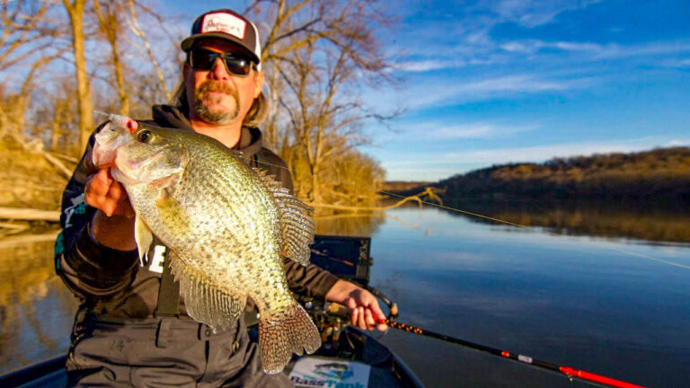 Winter River Crappie Fishing Tips with Todd Huckabee