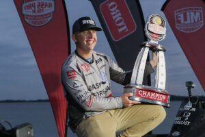 Jones Wins Bass Pro Tour on Lake Fork