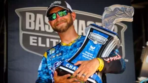 Lester Wins Pickwick Elite Series Event