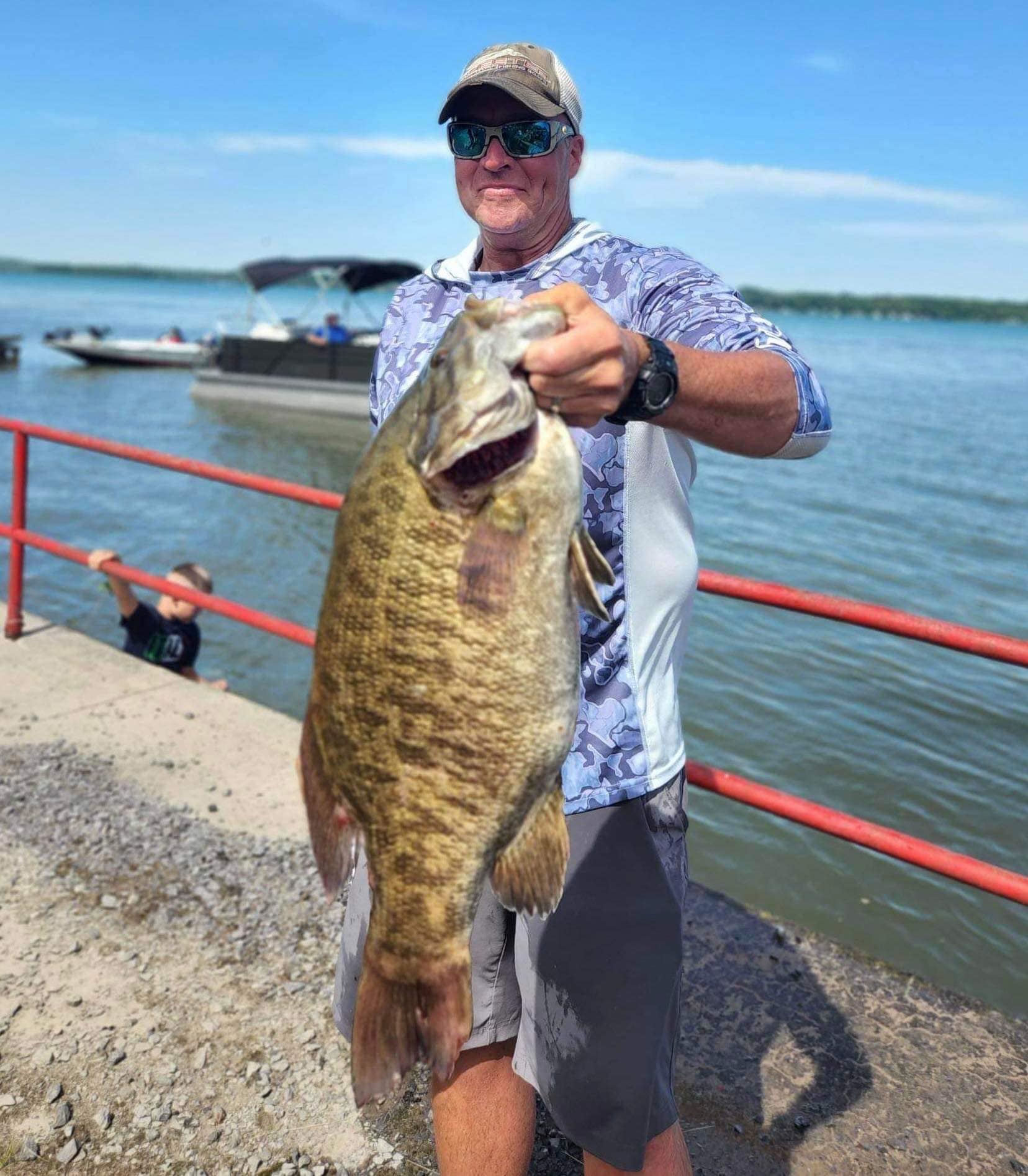 thomas russell with his brute record ny smallmouth