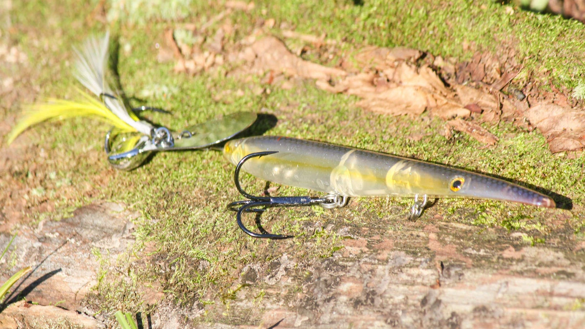 TOPWATER BLADED BASS FISHING LURE REVIEW: ZMan HellRaiZer 
