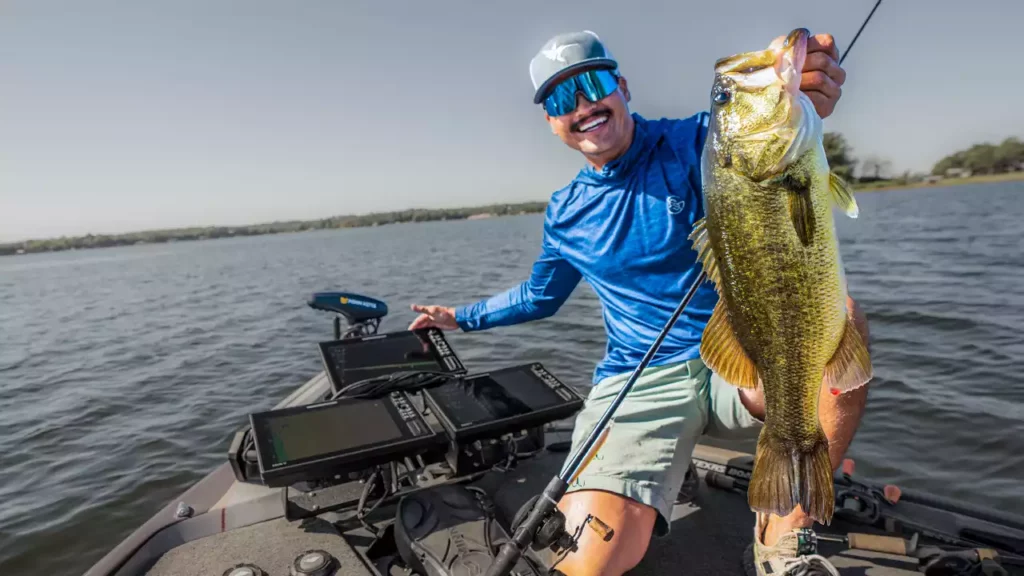 How to Bass Fish Flutter Spoons on Overlooked Spots - Wired2Fish