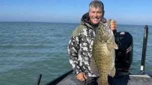 A Record 10-Pound Smallmouth Caught on Erie