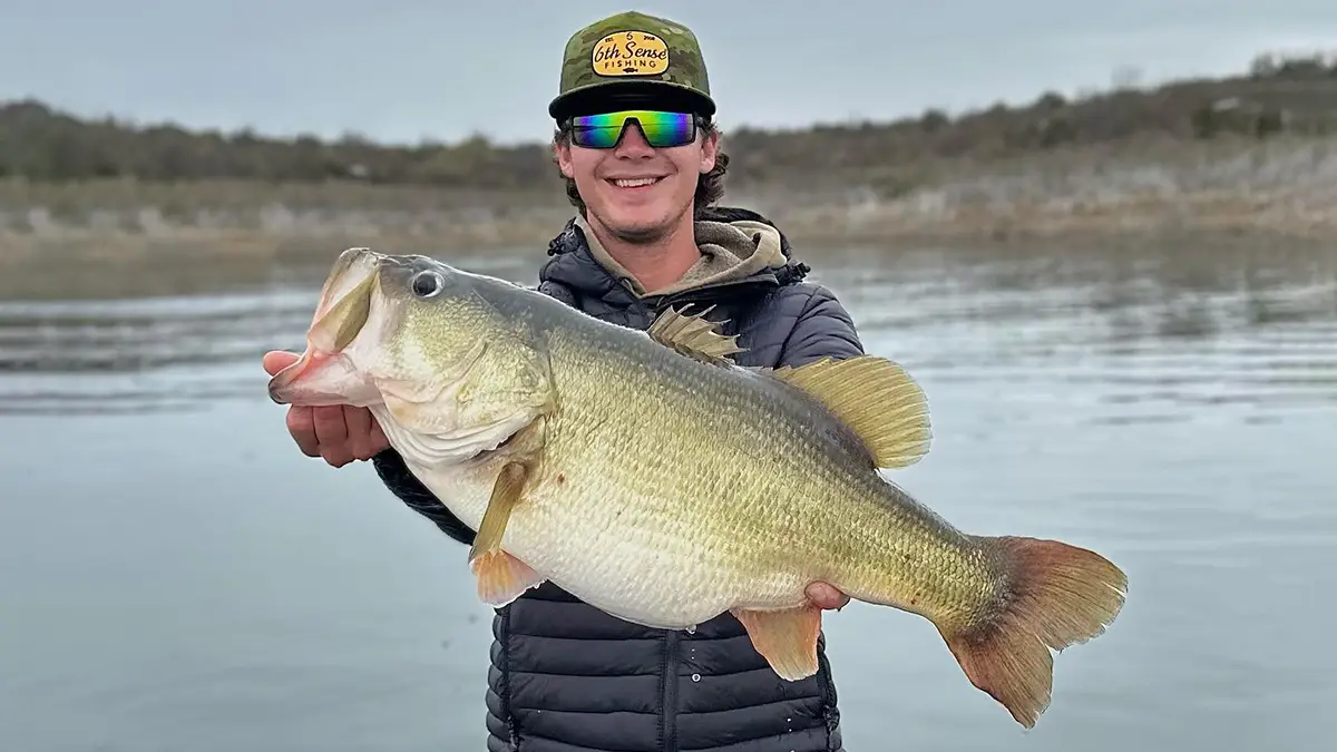 dalton smith from kentucky with 14-pound OH Ivie texas largemouth bass