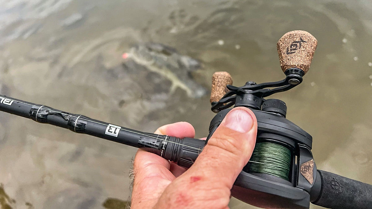 13 fishing BLACKOUT ROD REVIEW + Fish catches 