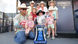 Cifuentes Wins Bassmaster Elite Series on Seminole