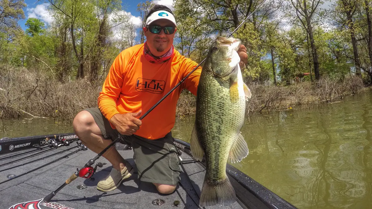 How to Setup the Weighted Wacky Rig - For Summer Bass Fishing (Flick Shake  Rig) 