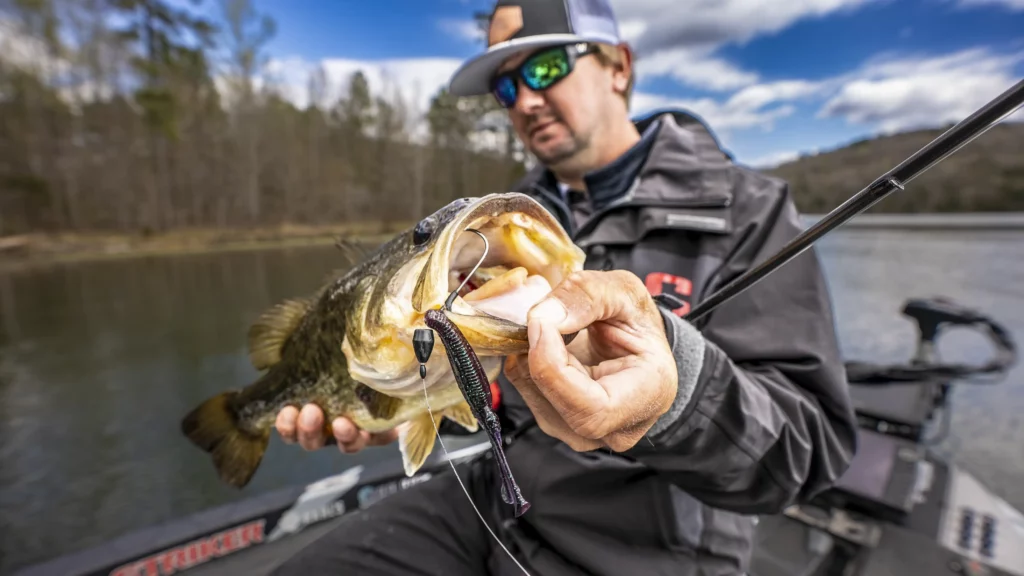 Bed Fishing Tips: Catch More Bass During Spawn! - Wired2Fish