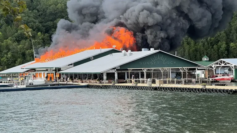 Sunset Marina on Dale Hollow Partially Burned Down in Fire
