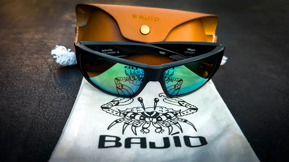 GetUSCart- Renegade Patented Bifocal Polarized Reader Half Rim Men's  Fishing Sunglasses 100% UV Protection with Microfiber Bag (Matellic Frame,  Grey Lens - 600901, Bifocal +2.00)