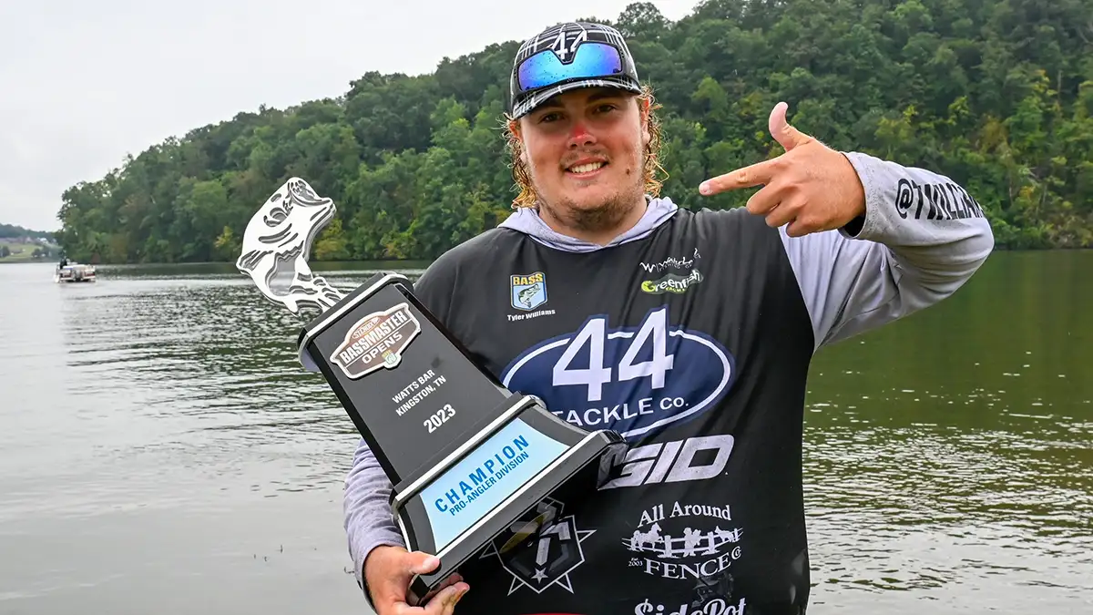Williams' versatility delivers win at Bassmaster Open on Watts Bar