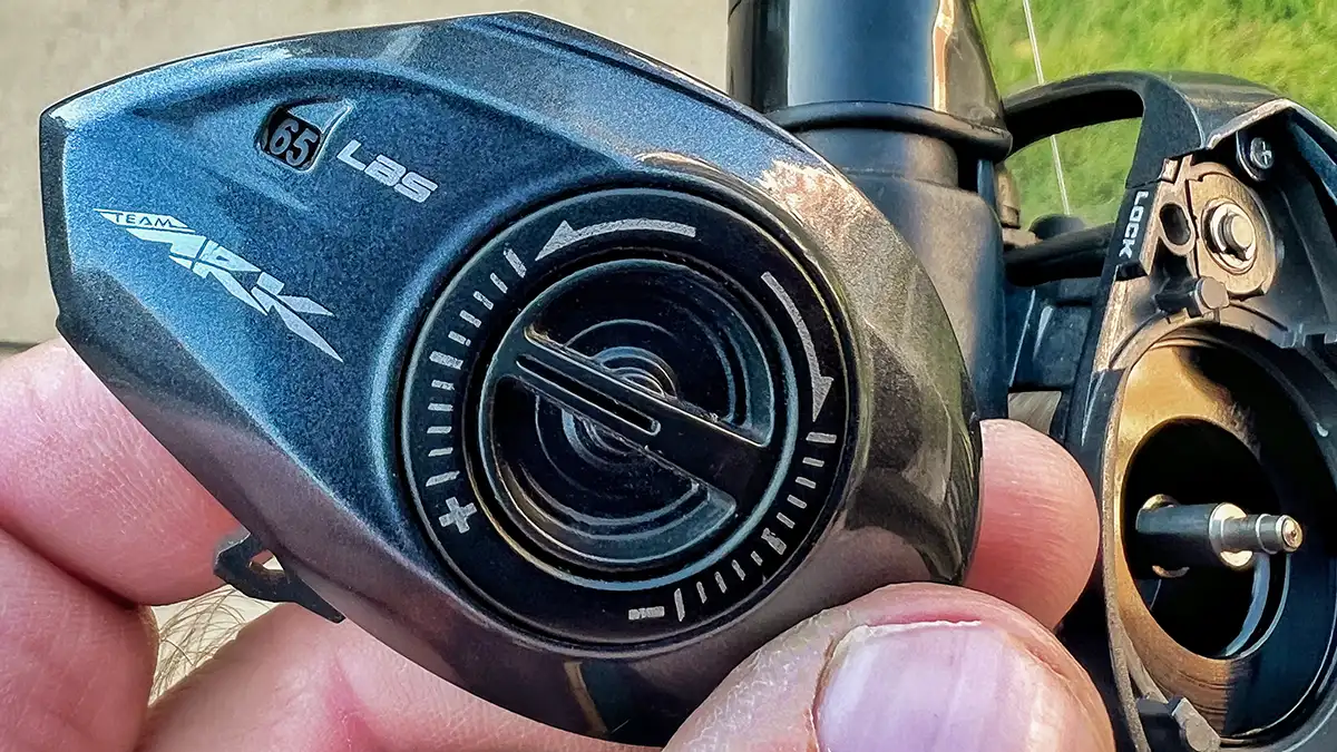 Ark Gravity 3 Baitcaster Reel Review - Wired2Fish