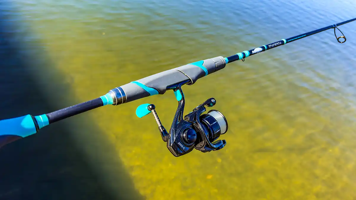 Ready to Fish' 10' Lite Spinning Combo / 6# line wt.