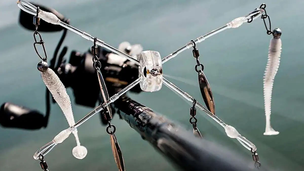 How to Fish an Umbrella Rig for Bass: 10 Steps (with Pictures)